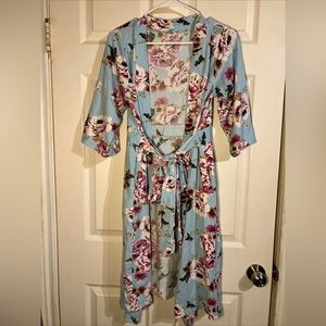 Baby Be Mine Labor /Delivery / Nursing  Hospital Gown Size Small/Medium Floral